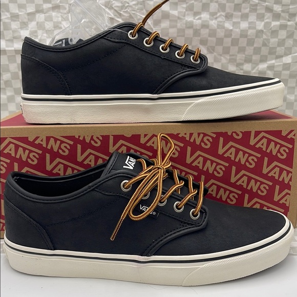 Vans Men’s Sneakers Classic Low-Top Design Atwood (Leather)BIck/Mrshmllow